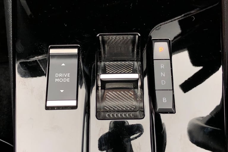 2021 Vauxhall Mokka 100kW SE Nav Premium 50kWh 5dr Auto SUV Automatic