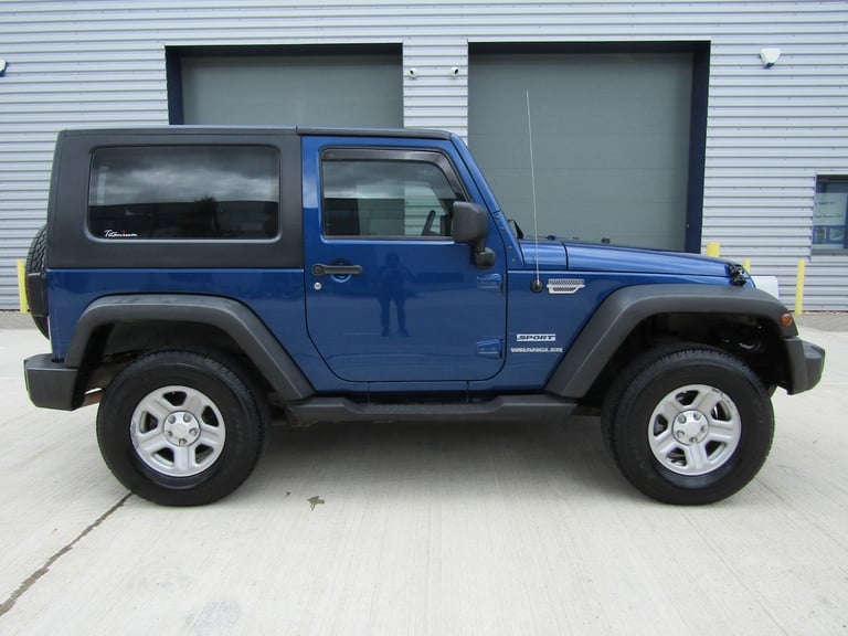  Jeep Wrangler  3.8 V6 SOFT TOP TRAIL RATED 4X4 3DR LHD 4x4 Petrol Manual