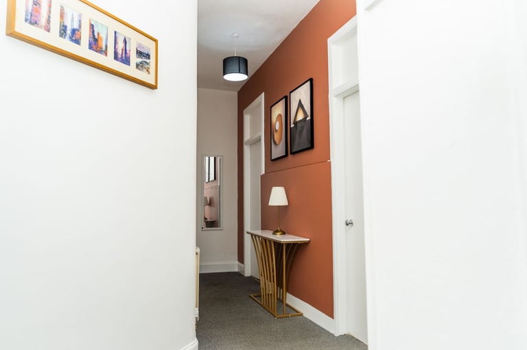 Fully Furnished  3 bed room in Leith EH6 £650-£700