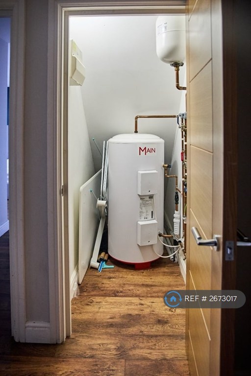 1 bedroom flat in Lincoln Road, Peterborough, PE1 (1 bed) (#2673017)