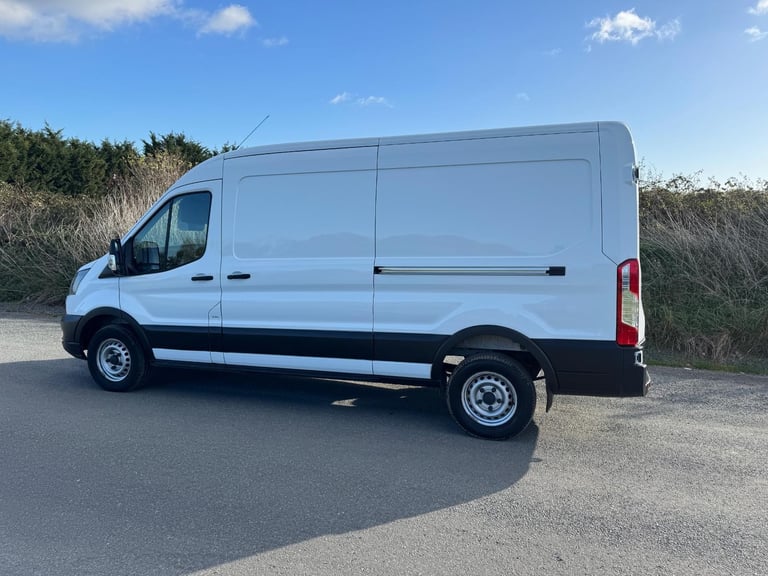 Ford Transit 2.0 350 EcoBlue Leader Panel Van 5dr Aircon Diesel Manua... 2022/22