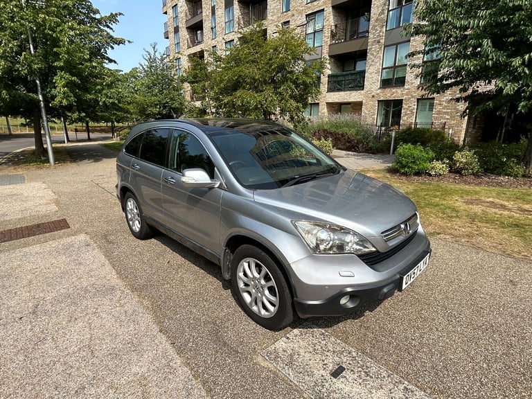 image for Honda CRV-EX automatic 2.0 petrol,panoramic roof,leather ,cruise control,full history,2 owners,2keys