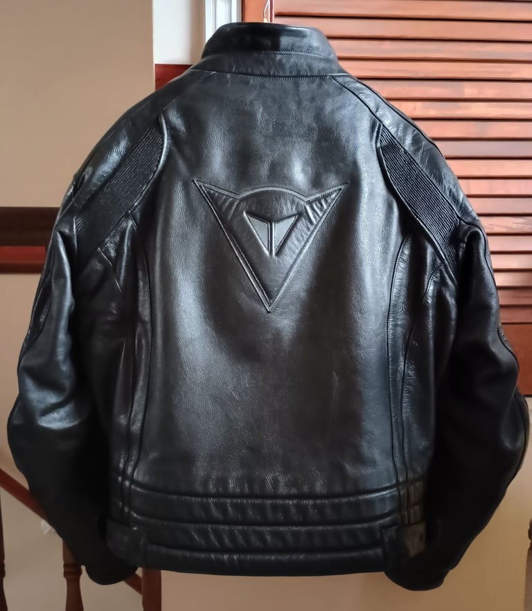 Dainese Leather Armoured, Lined Jacket 54 EU, 44 UK 