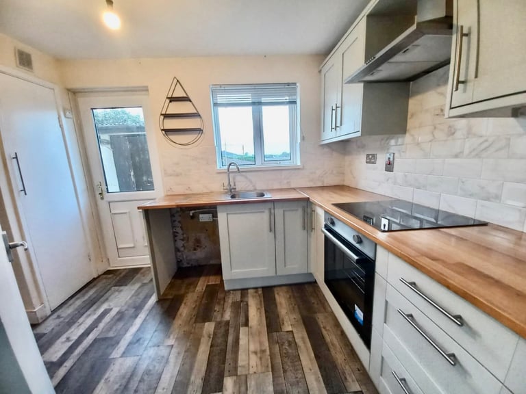 3 bedroom house in countryside near Poyntzpass 