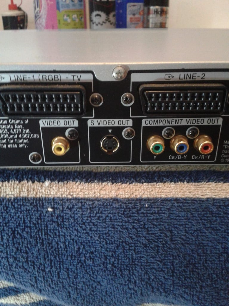Sony DVPS735D DVD Player and Remote