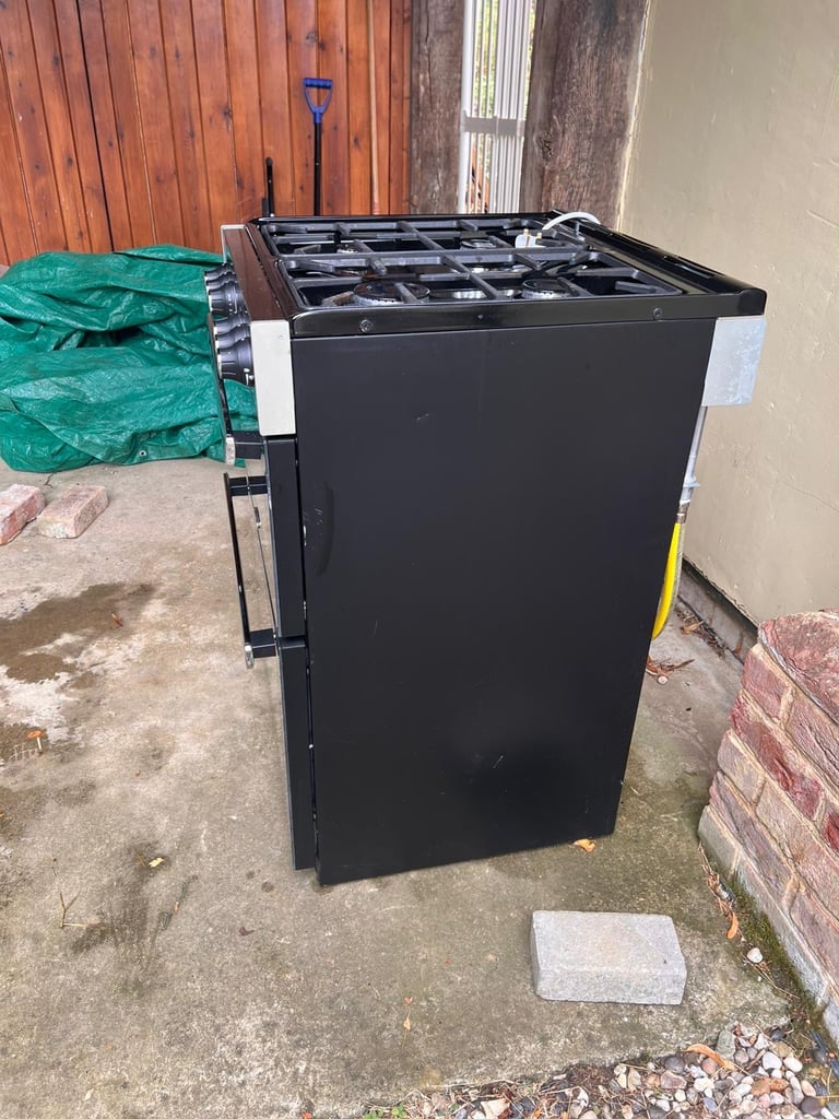 Gas cooker for sale (had 10 mths use)
