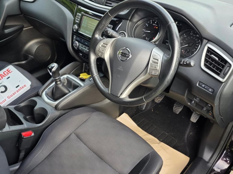 2015 Nissan Qashqai 1.2 DiG-T N-Tec+ 5dr HATCHBACK Petrol Manual