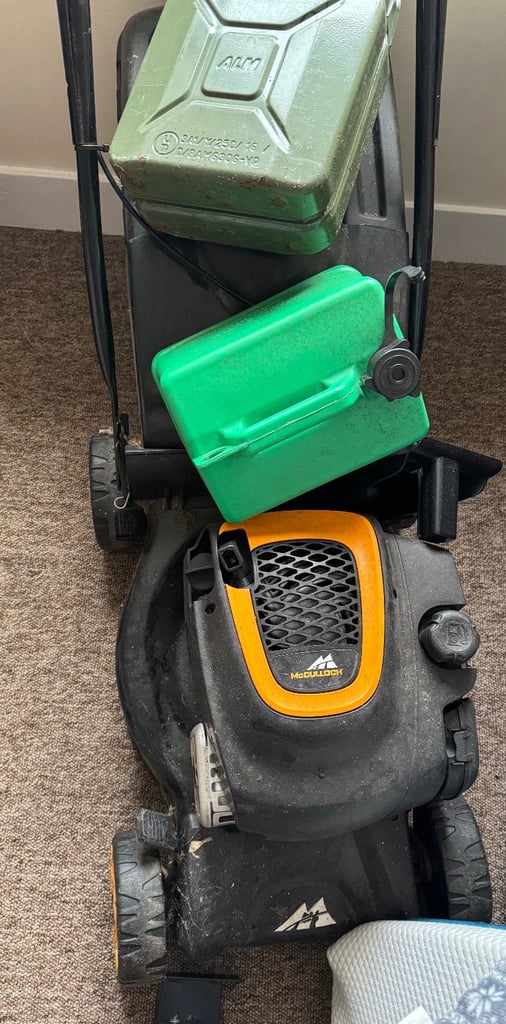 McCulloch petrol mower/Ryobi strimmer
