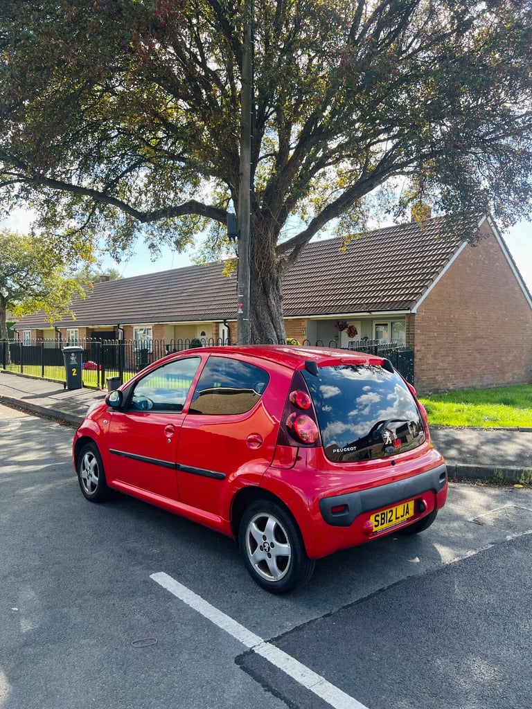 image for Peugeot, 107, Hatchback, 2012, Manual, 998 (cc), 5 doors
