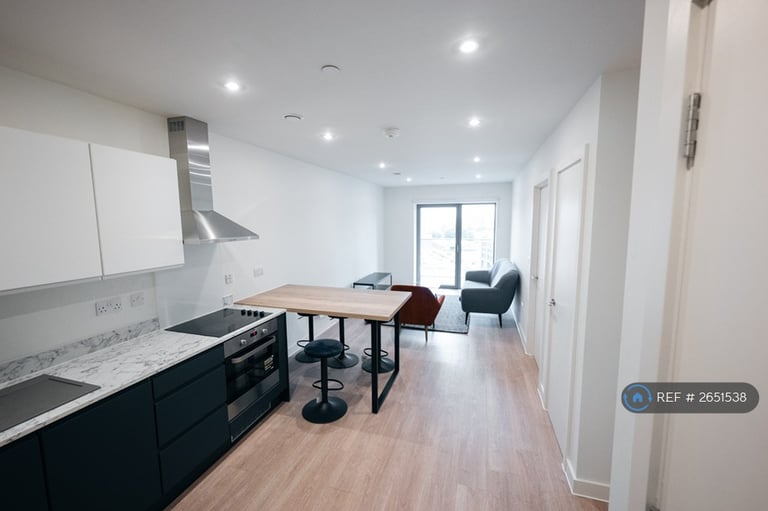 1 bedroom flat in New Kings Head Yard, Salford, M3 (1 bed) (#2651538)