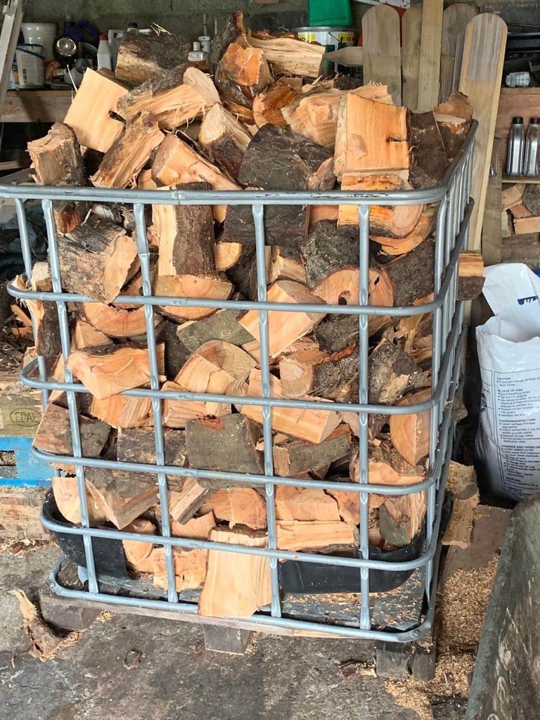 HARDWOOD FIREWOOD LOGS 