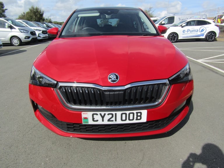 2021 Skoda Scala 1.6 TDI SE L 5dr - Glass Pan Roof / Sat Nav / 18'' Alloys and more! Hatchback Di...