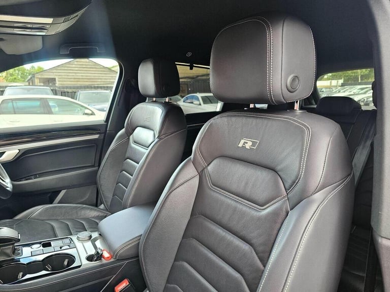 2019 Volkswagen Touareg 3.0 V6 TSI 4Motion R-Line Tech 5dr Tip Auto ESTATE PETROL Automatic