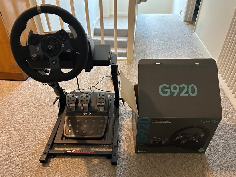 Logitech G920 Driving Force Racing Wheel & Pedals with GT Omega wheel stand
