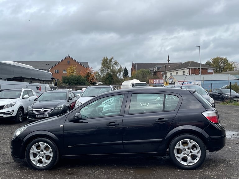 * 2007 VAUXHALL ASTRA 1.4L SXI 5 DOOR + 14 SERVICES + LONG MOT + HPI CLEAR *