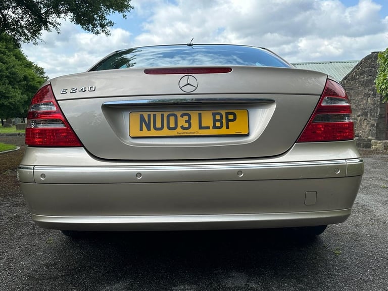 2003 Mercedes-Benz E-Class 2.6 E240 Avantgarde 4dr SALOON Petrol Automatic