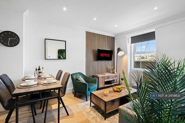 2 bedroom flat in Richmond Place, Brighton, BN2 (2 bed) (#2456631)