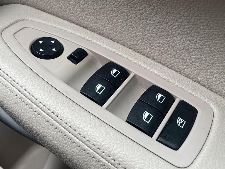 2012 BMW 1 Series 2.0 120d SE Euro 5 (s/s) 5dr HATCHBACK Diesel Manual