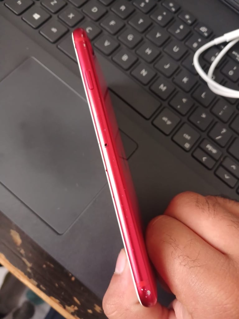 iPhone SE 2020 free delivery 