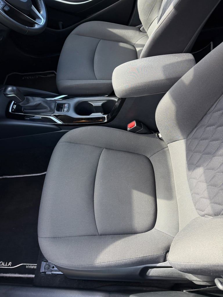 2020 Toyota Corolla 1.8 VVT-i Hybrid Icon Tech 4dr CVT SALOON Petrol/Electric Hybrid Automatic