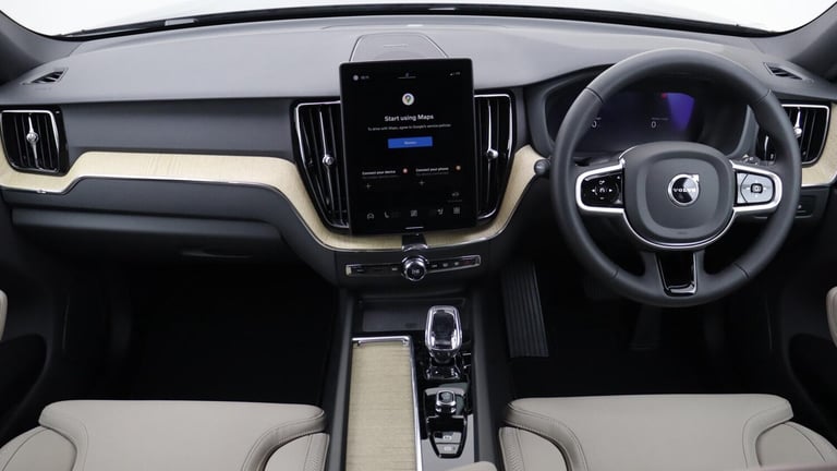  Volvo XC60 T6 AWD PHEV Plus Dark (360 Camera, Harman/Kardon, Adaptive Cruise) Petrol/Electric Hy...