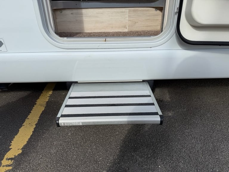 2016 PILOTE SENSATION G740 CAMPER VAN 2.3 5 BERTH 5 SEATS MOTORHOME Diesel Manual