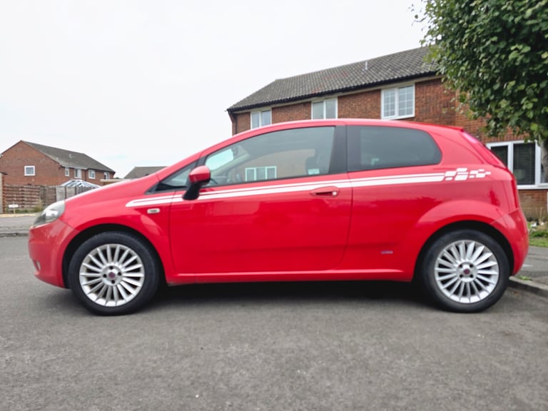 Fiat, GRANDE PUNTO, Hatchback, 2009, Manual, 1368 (cc), 3 doors
