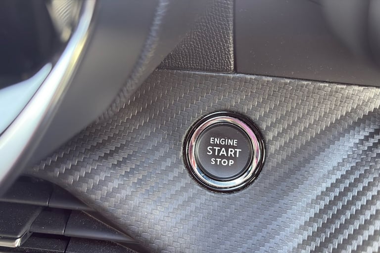  Peugeot E 2008 50kwh Allure Premium Suv 5dr Electric Auto 7kw Charger 136 Ps