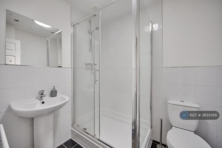 6 bedroom flat in Coniston Avenue, West Jesmond, Newcastle Upon Tyne, NE2 (6 bed) (#2655456)