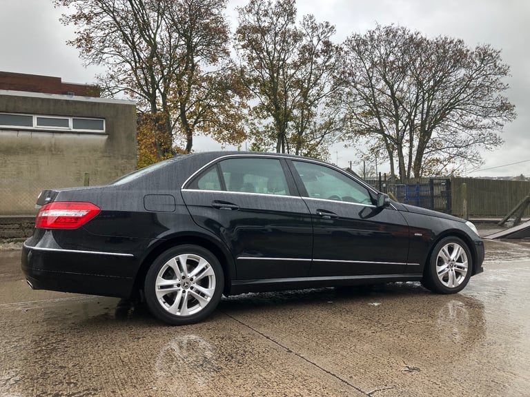 Mercedes-Benz, E CLASS, Saloon, 2011, Semi-Auto, 2987 (cc), 4 doors