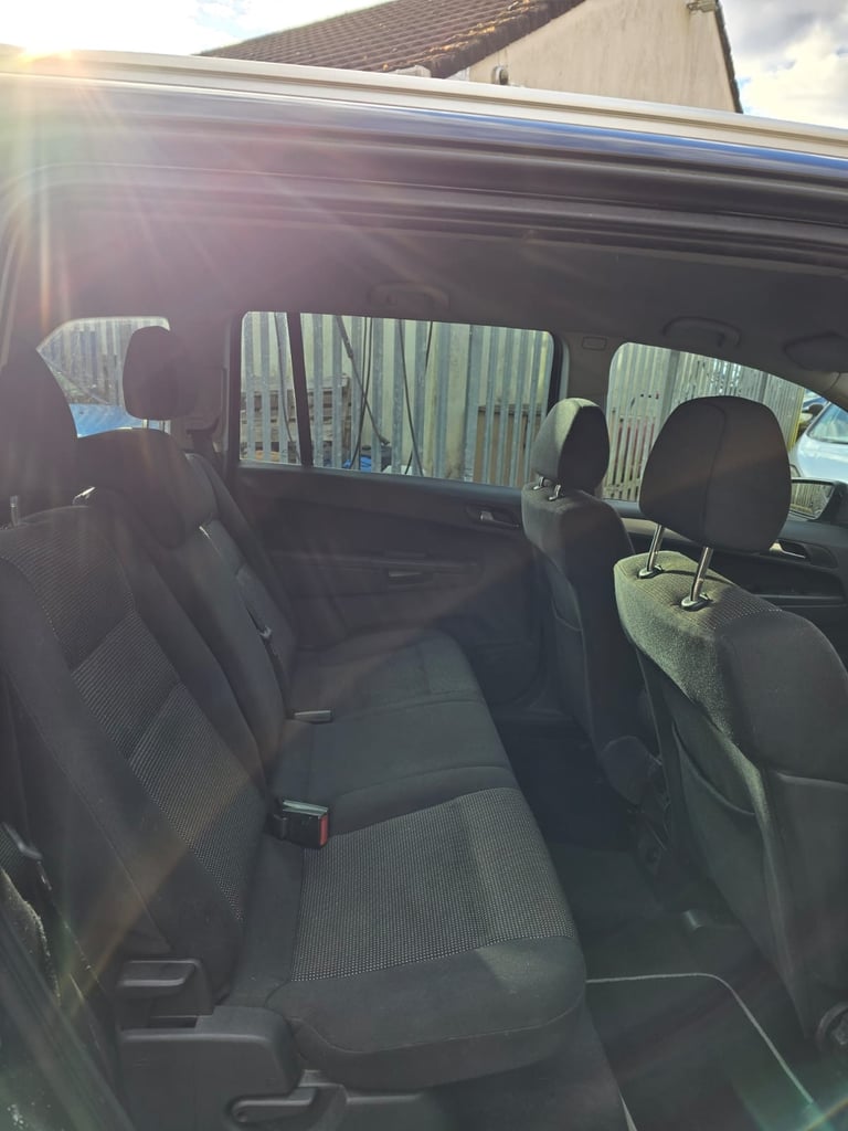 VAUXHALL ZAFIRA 1.9 CDTi SRi 2007