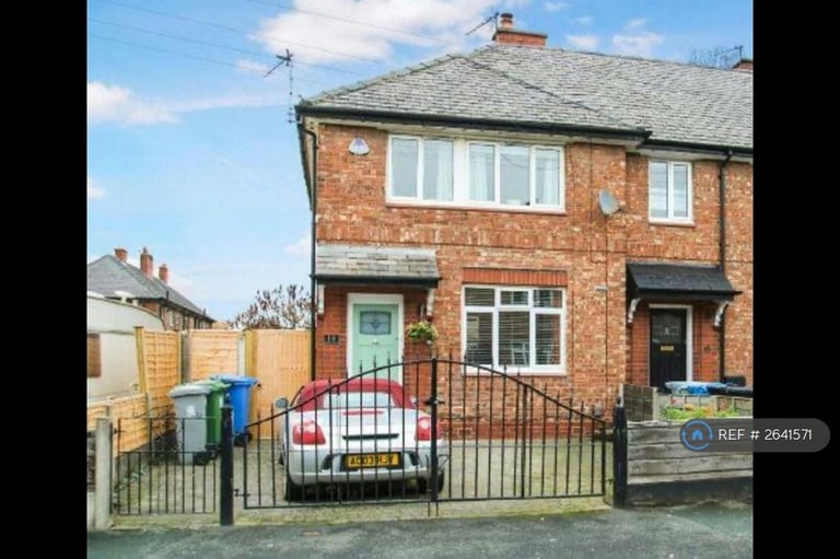 3 bedroom house in Lee Avenue, Broadheath, Altrincham, WA14 (3 bed) (#2641571)
