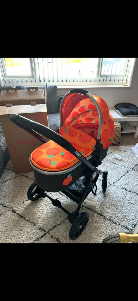 image for Cosatto wowee travel system