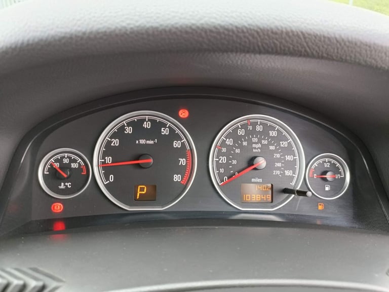 2007 Vauxhall Vectra 2.2i 16v Elite 5dr HATCHBACK Petrol Automatic