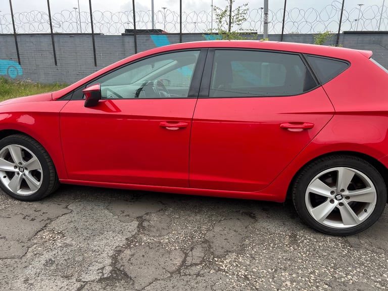 2014 Seat Leon FR 2.0 TDi 180bhp 113,000 miles mot 1 year road tax for 1 year 