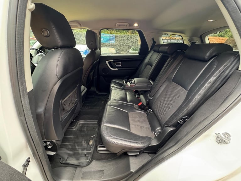 2017 Land Rover Discovery Sport 2.0 TD4 SE Tech 4WD Euro 6 (s/s) 5dr ESTATE Diesel Manual