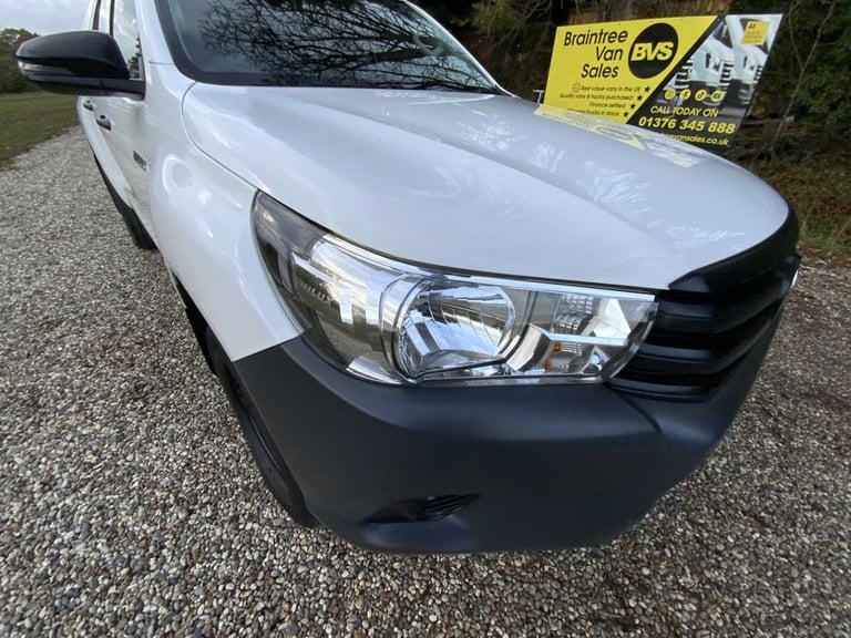 2019 Toyota Hilux 2.4 D-4D Active Pickup Double Cab 4dr Diesel Manual 4WD Euro 6 (3.5t) (150  PIC...