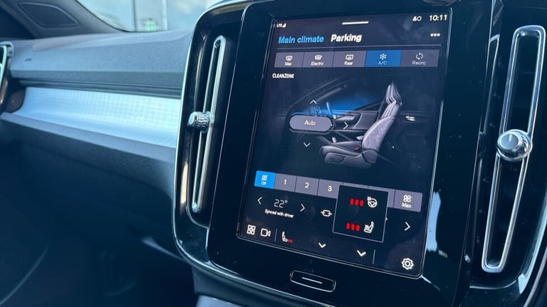 2023 Volvo XC40 Plus, B3 Mild hybrid, Petrol, Dark Estate Petrol Automatic
