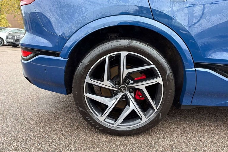 2024 Audi Q6 e-tron 360kW SQ6 Quattro 100kWh Edition 1 5dr Auto Estate Electric Automatic