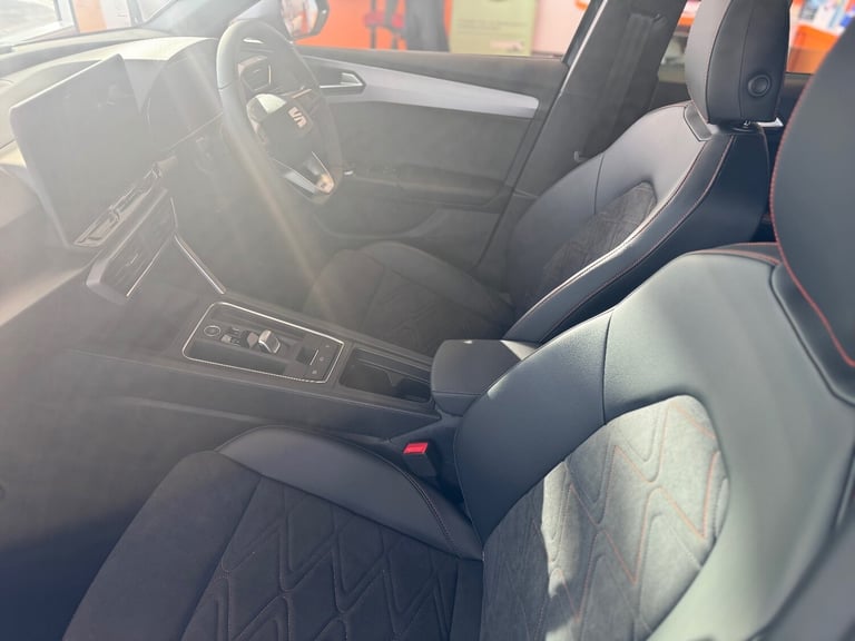 2025 SEAT Leon 1.5 e-Hybrid FR Sport 5dr DSG [DAP] Estate Petrol Parallel PHEV Automatic
