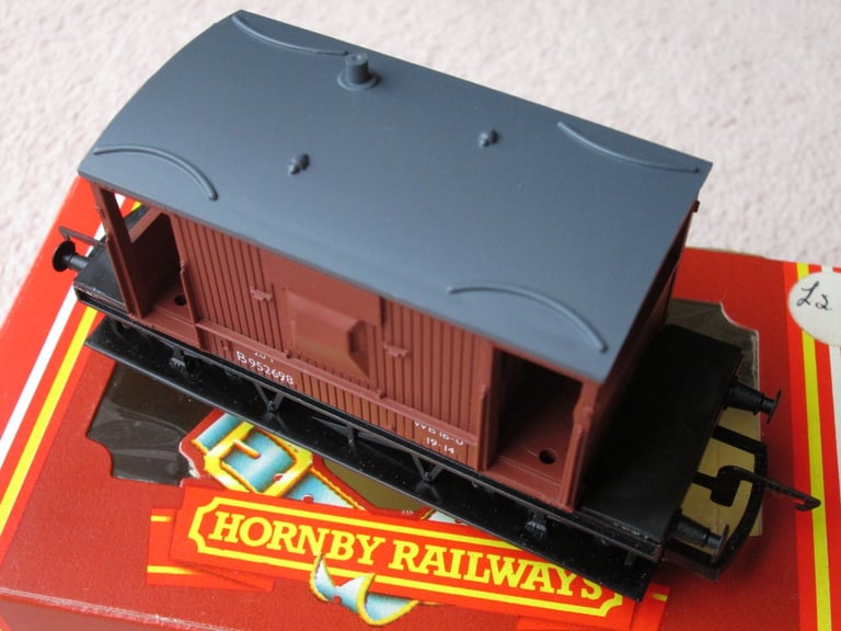 Hornby Model Railway 4 x boxed 1980s vintage goods freight wagons OO Gauge job lot