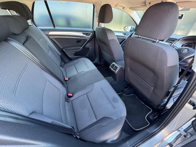 2015 Volkswagen Golf 1.6 TDI BlueMotion Tech Match DSG Euro 5 (s/s) 5dr HATCHBACK Diesel Automatic