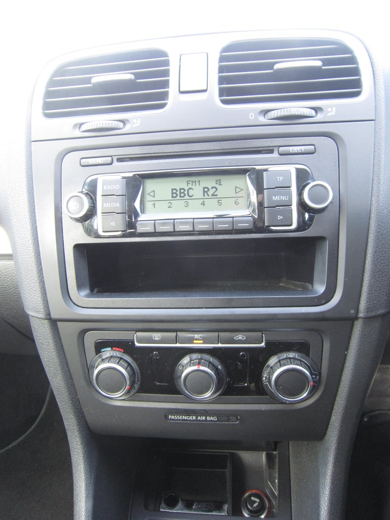 2009 Volkswagen Golf 1.4 S 5dr New MOT included HATCHBACK Petrol Manual