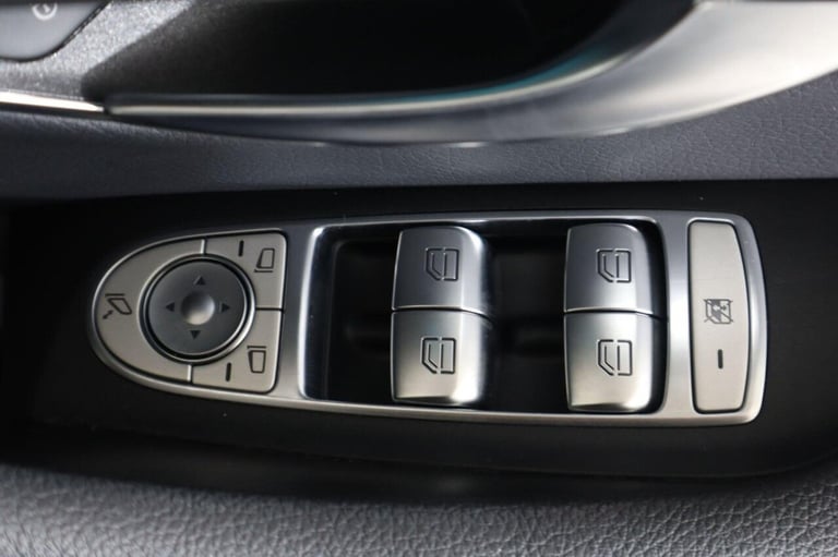 2021 Mercedes-Benz E-Class 2.0 E300de 13.5kWh AMG Line G-Tronic+ Euro 6 (s/s) 4dr Saloon DIESEL/E...