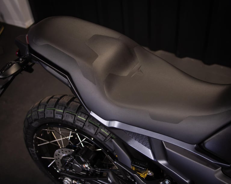 2025 Zontes ZT125-GK BRAND NEW 125cc SPORTS CAFE COMMUTER FROM ROAD AND TRIALS