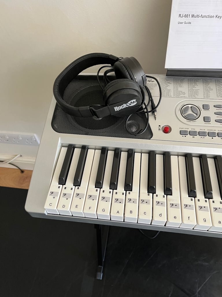 ROCK JAM ELECTRIC KEYBOARD/ORGAN