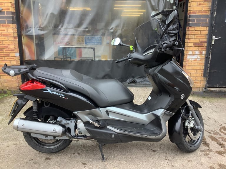 Yamaha YP125 X max 12 month mot 30 day warranty automatic scooter | in  Aldridge, West Midlands | Gumtree