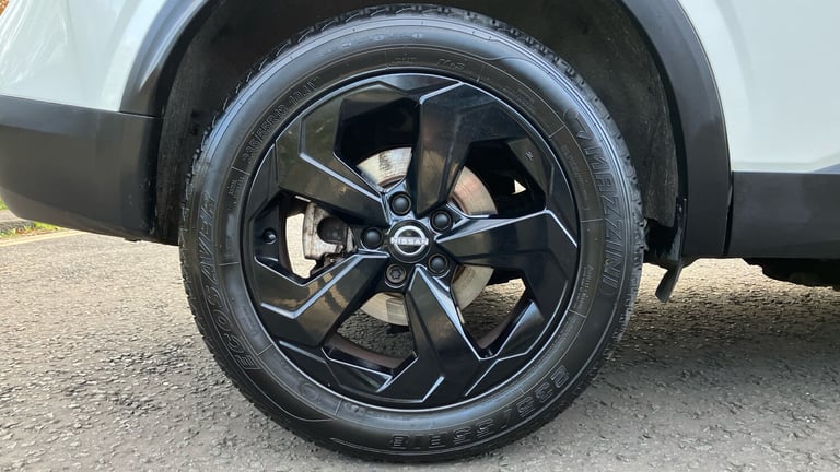 2023 Nissan Qashqai 1.5 E-Power Kuro Edition 5dr Auto HATCHBACK PETROL/ELECTRIC Automatic