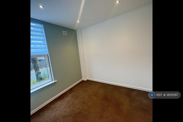 2 bedroom flat in St. Marks Road, Preston, PR1 (2 bed) (#2601597)