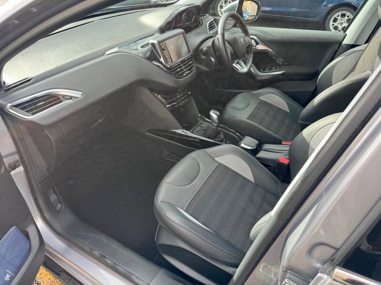 Peugeot 2008 1.2 PureTech Allure SUV 5dr Petrol Manual Euro 6 (82 ps)